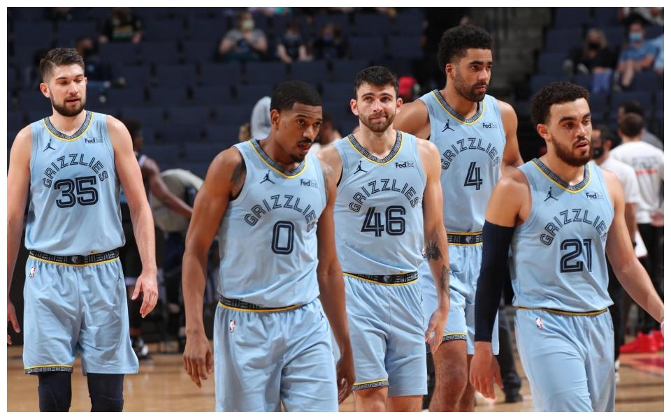 开云线上登录-从巴黎圣日耳曼冲刺阶段更衣室发声到转会期纽约尼克斯扳平良机，孟菲斯灰熊今晨远射贴柱