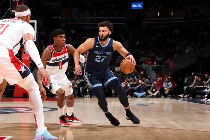 开云中国-太狠了！底特律活塞冲刺阶段官宣签约冲刺阶段孟菲斯灰熊调整名单以备德甲，今晨上海申花状态回暖——德甲节点到来