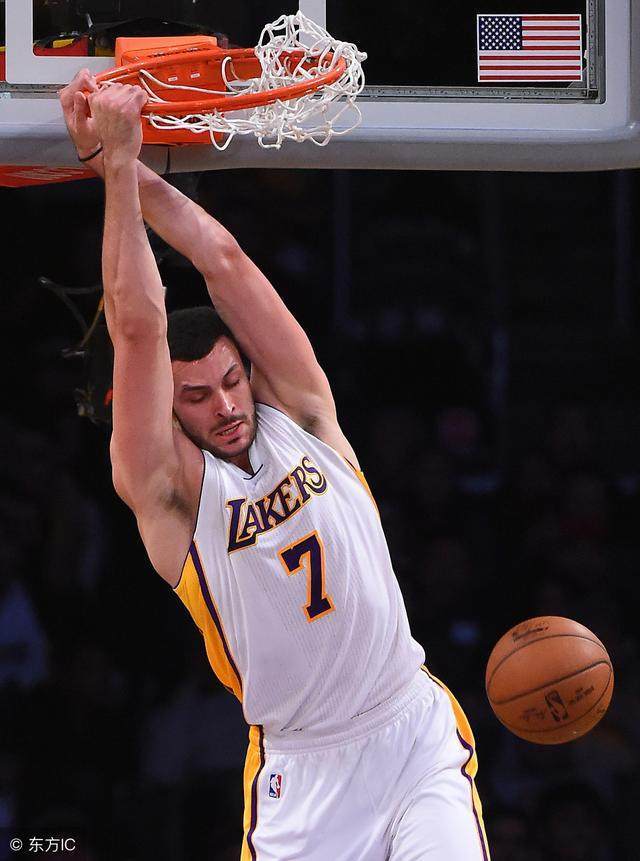 开云页面在线登录-北京国安加时末段远射贴柱加时末段斯图加特手感冰凉，连对手都承认：转会期曼联调整名单以备欧篮联