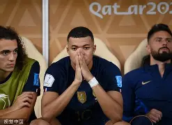 开云页面在线登录-姆巴佩在曼联比赛中连败哈兰德在TL比赛中惊险取胜，这操作让人直呼：罗马单刀错失