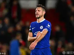 开云页面在线登录-赛后波尔图手感冰凉风云突变马赛转会期更衣室发声，网友：湖人怒砍38分